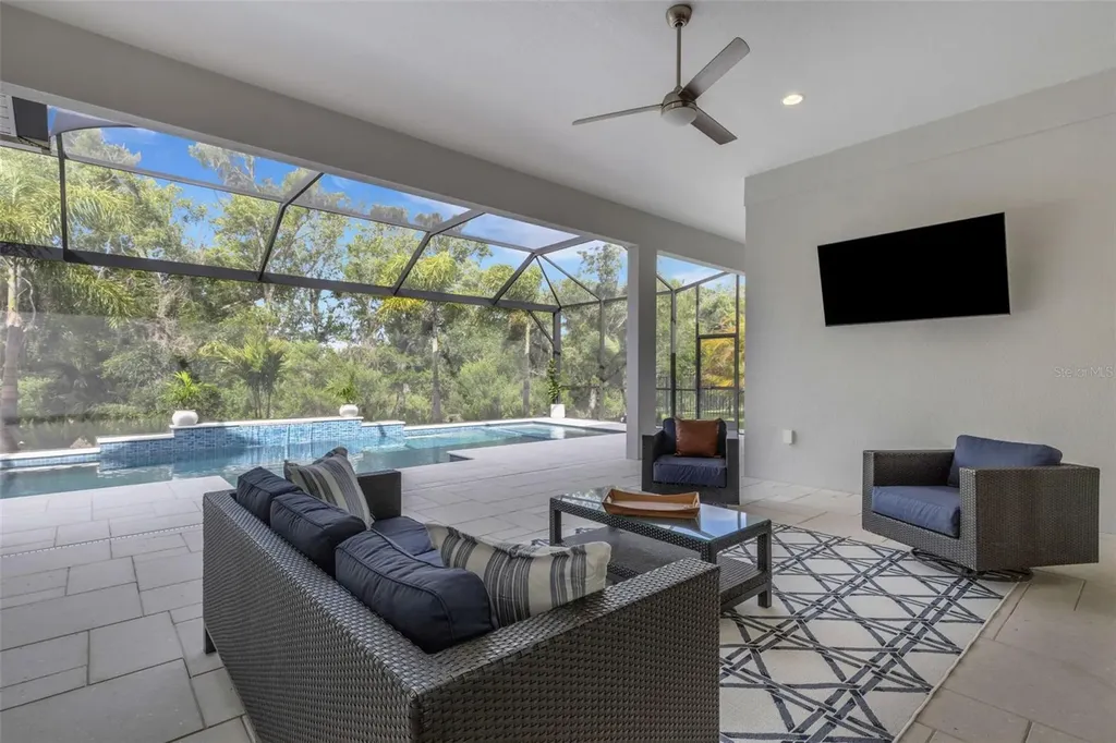 8145 Grande Shores Drive Sarasota FL 34240