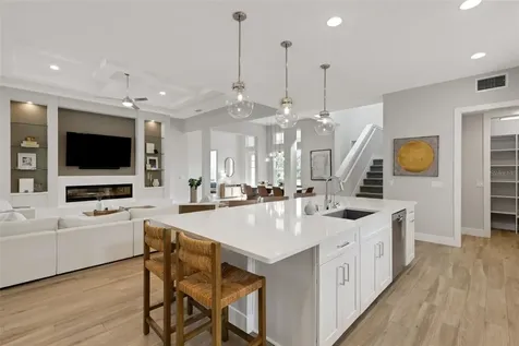 8145 Grande Shores Drive Sarasota FL 34240