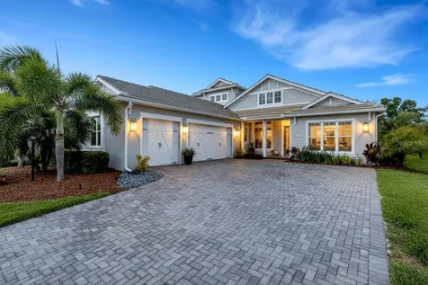 8145 Grande Shores Drive Sarasota FL 34240