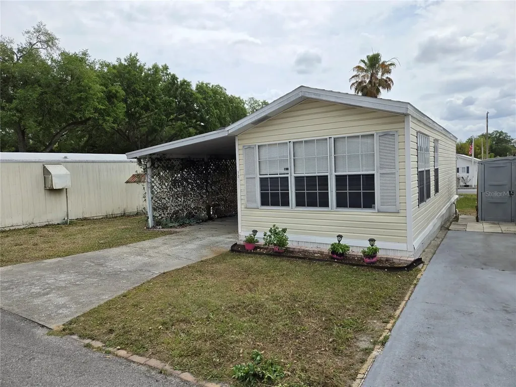 39326 Recess Drive Zephyrhills FL 33542