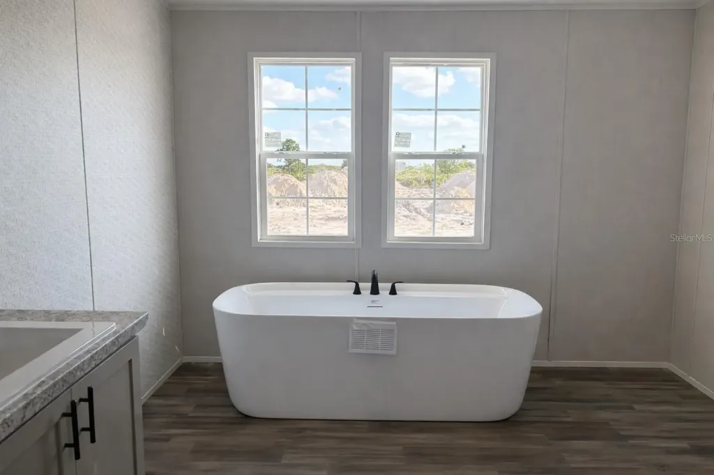 18990 NW 268th Street Okeechobee FL 34972