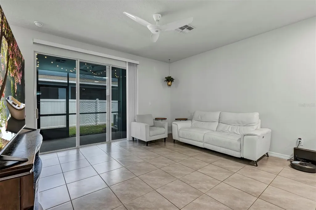 4015 Blue Banks Lane Bradenton FL 34208