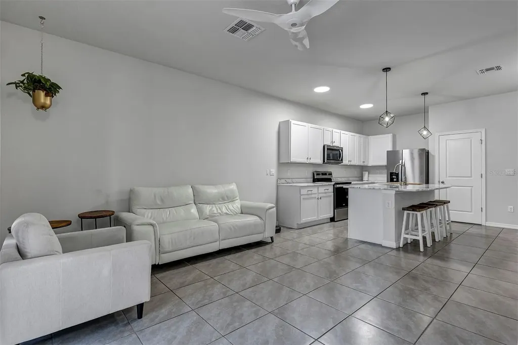 4015 Blue Banks Lane Bradenton FL 34208