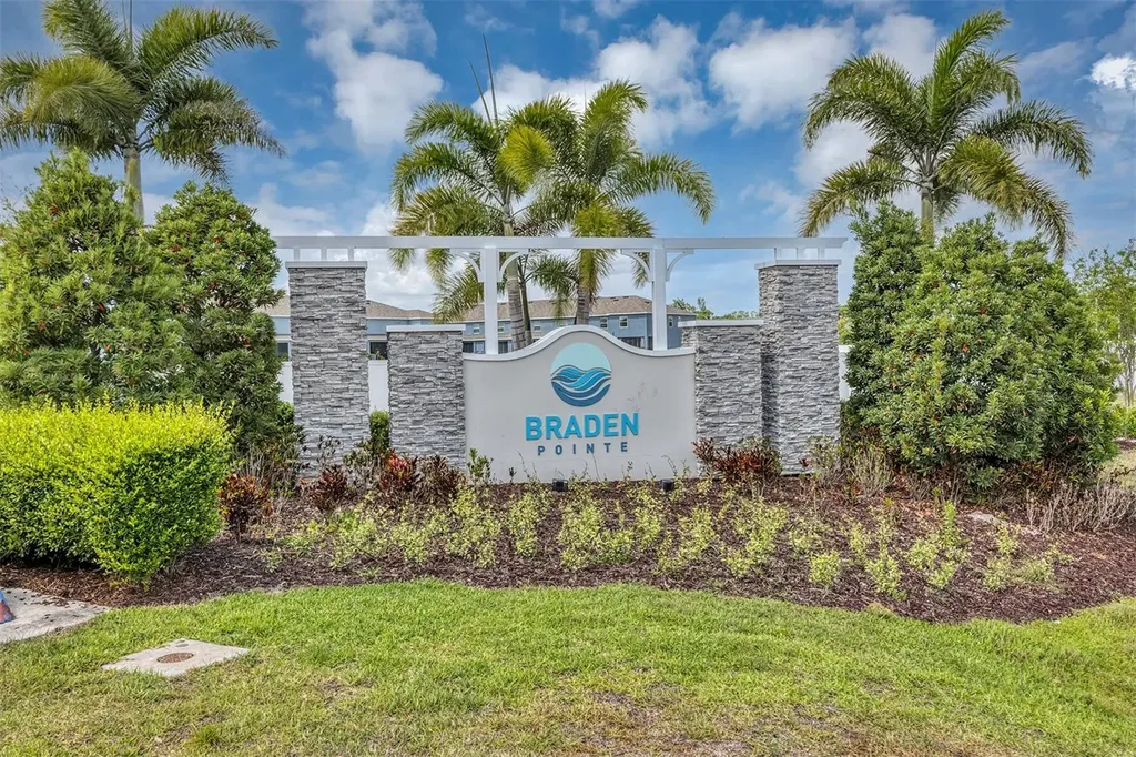4015 Blue Banks Lane Bradenton FL 34208