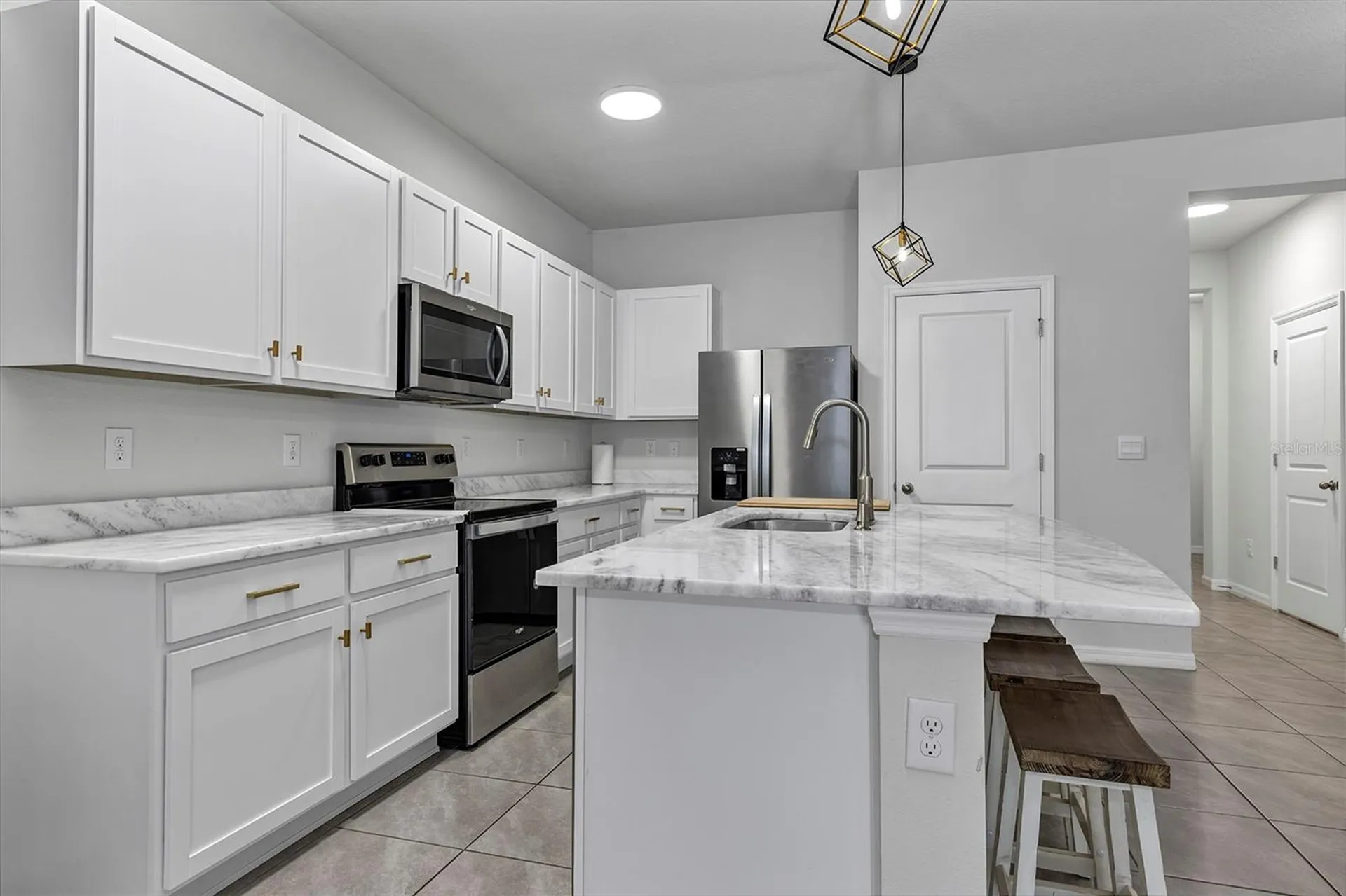 4015 Blue Banks Lane Bradenton FL 34208