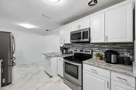 1009 S 70th Street Tampa FL 33619