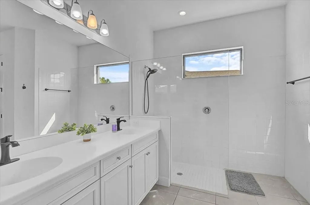 13716 Old Creek Court Parrish FL 34219