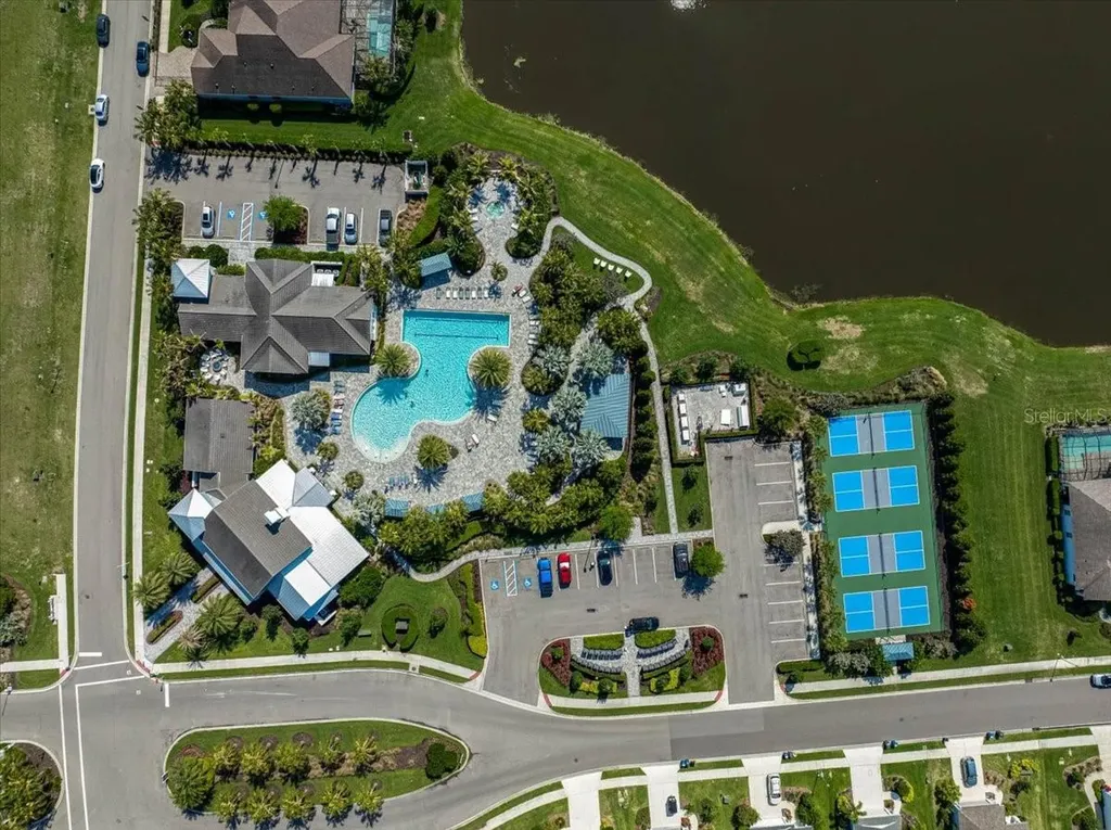 13716 Old Creek Court Parrish FL 34219