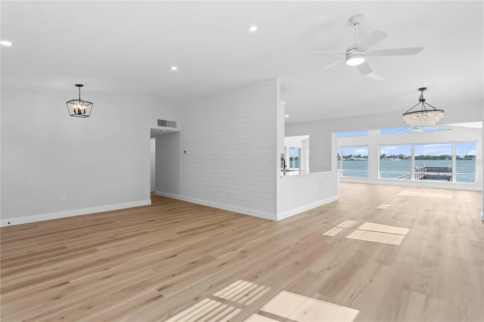6984 S Shore Drive S St Petersburg FL 33707