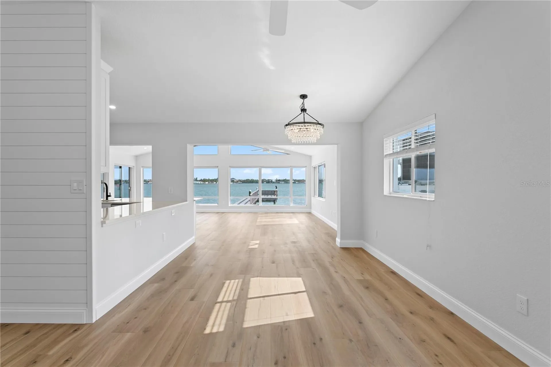 6984 S Shore Drive S St Petersburg FL 33707