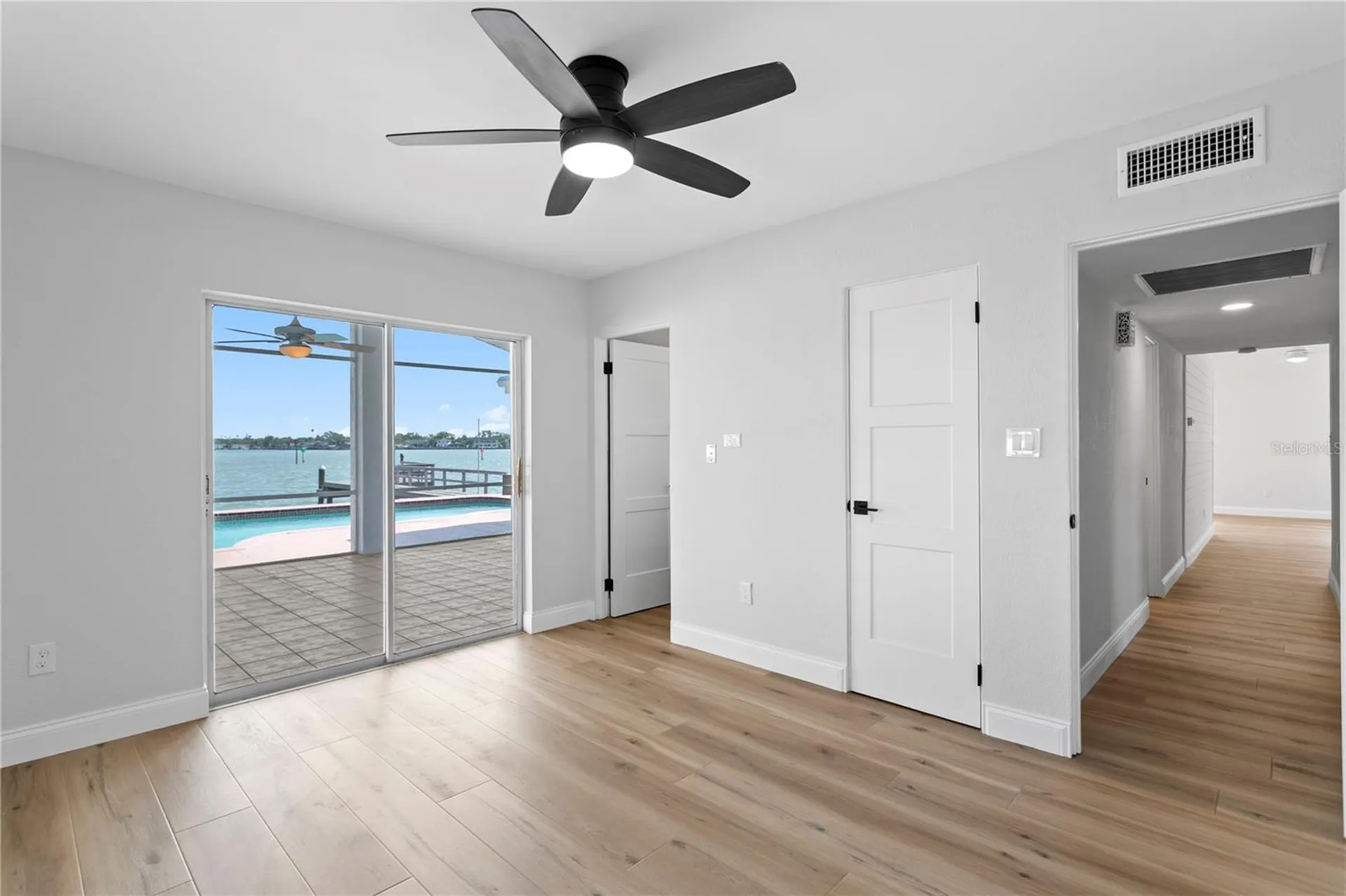 6984 S Shore Drive S St Petersburg FL 33707