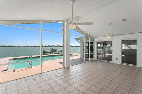 6984 S Shore Drive S St Petersburg FL 33707