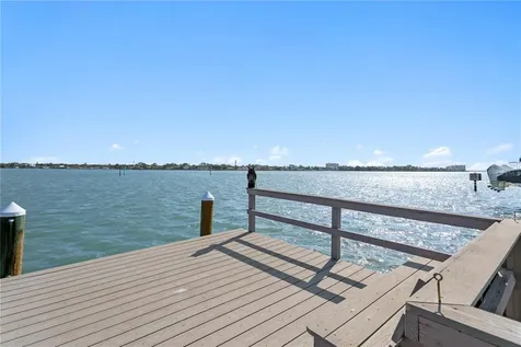 6984 S Shore Drive S St Petersburg FL 33707