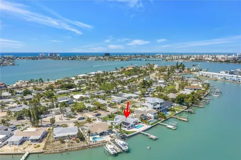 6984 S Shore Drive S St Petersburg FL 33707