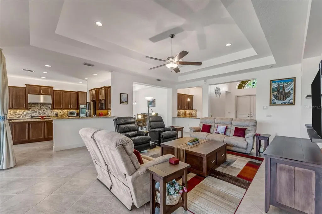2752 Coco Palm Circle Wesley Chapel FL 33543