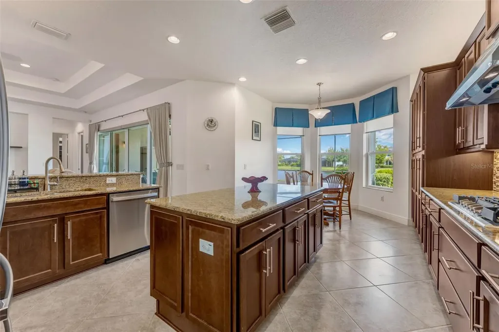 2752 Coco Palm Circle Wesley Chapel FL 33543