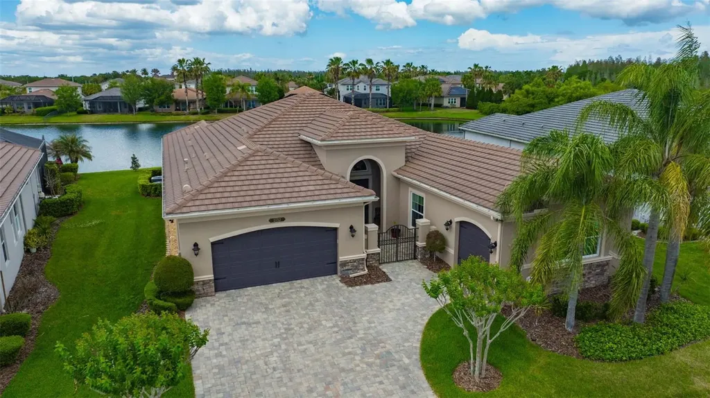 2752 Coco Palm Circle Wesley Chapel FL 33543