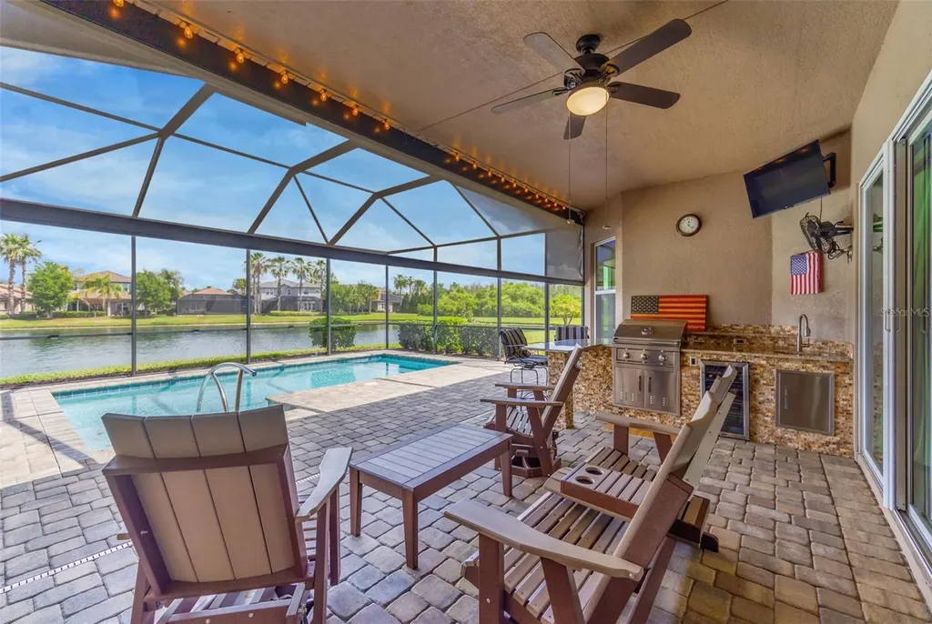 2752 Coco Palm Circle Wesley Chapel FL 33543