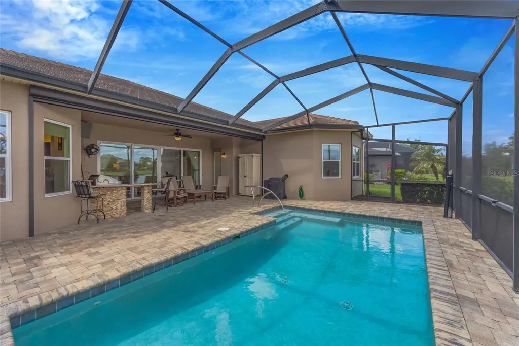 2752 Coco Palm Circle Wesley Chapel FL 33543