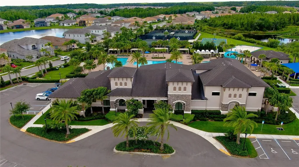 2752 Coco Palm Circle Wesley Chapel FL 33543