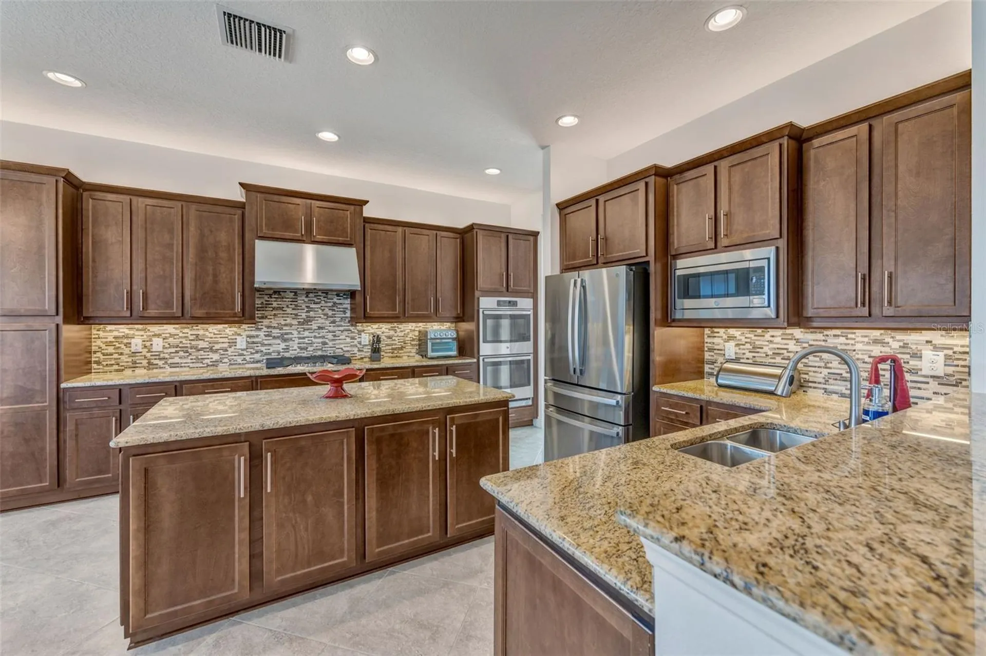 2752 Coco Palm Circle Wesley Chapel FL 33543