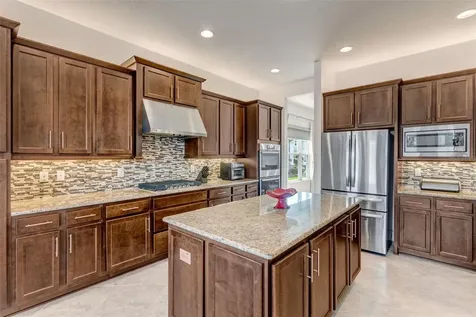 2752 Coco Palm Circle Wesley Chapel FL 33543