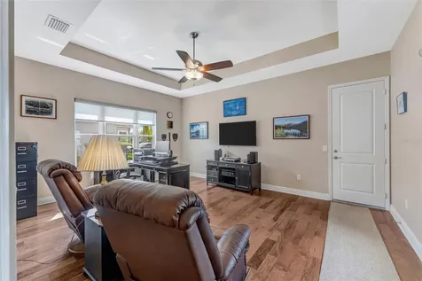 2752 Coco Palm Circle Wesley Chapel FL 33543