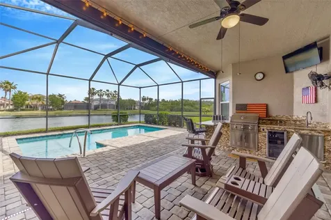 2752 Coco Palm Circle Wesley Chapel FL 33543