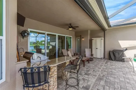 2752 Coco Palm Circle Wesley Chapel FL 33543