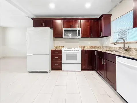 133 NW 18th Street Ruskin FL 33570