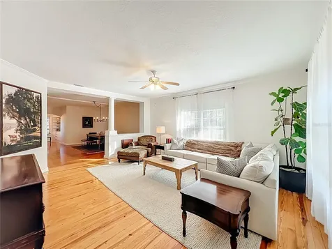 1209 Clouser Avenue Orlando FL 32804