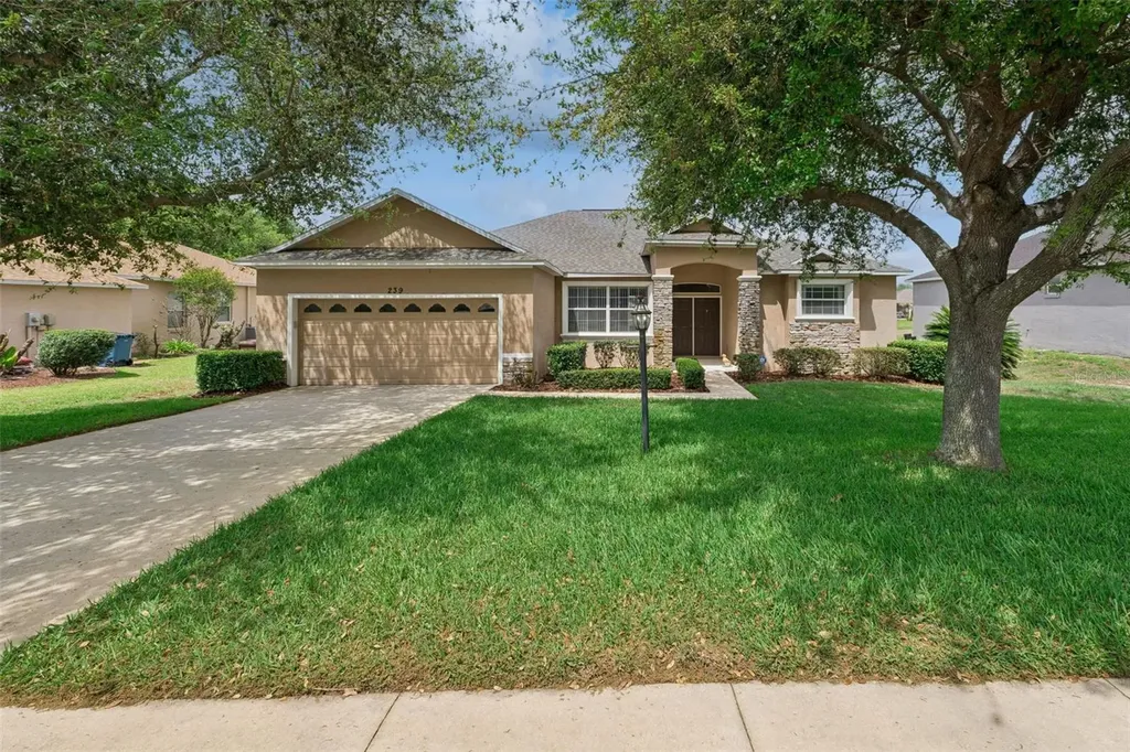 239 Dinner Lake Place Lake Wales FL 33859