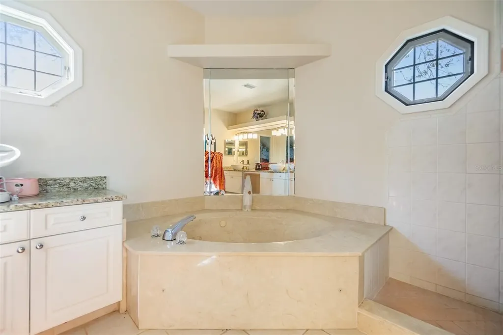 1422 Jumana Loop Apollo Beach FL 33572