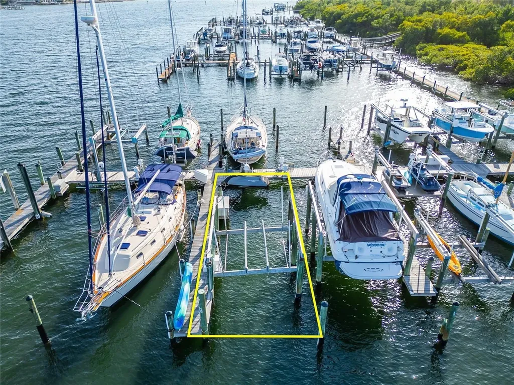 1422 Jumana Loop Apollo Beach FL 33572