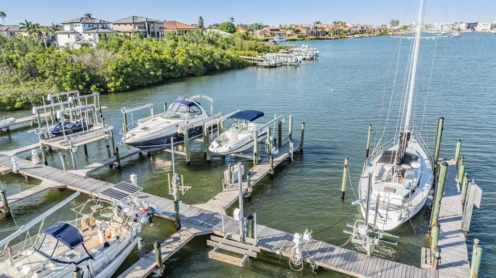 1422 Jumana Loop Apollo Beach FL 33572