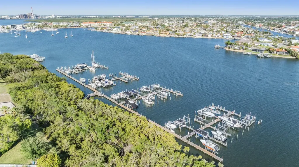 1422 Jumana Loop Apollo Beach FL 33572