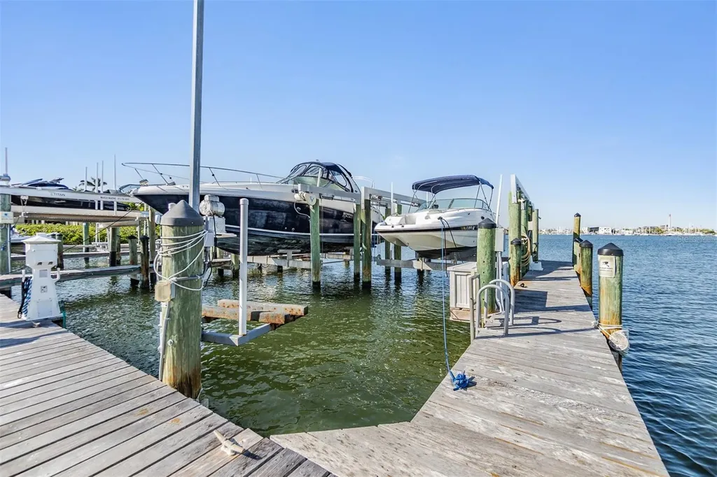 1422 Jumana Loop Apollo Beach FL 33572