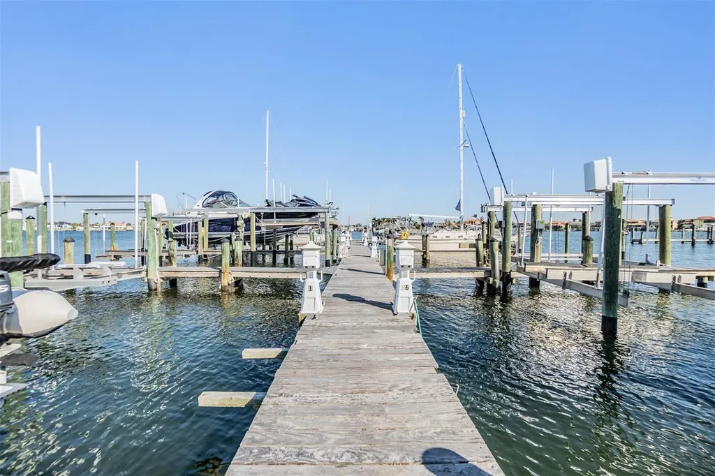 1422 Jumana Loop Apollo Beach FL 33572