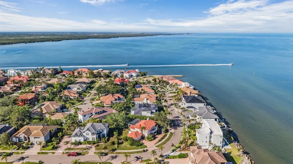 1422 Jumana Loop Apollo Beach FL 33572