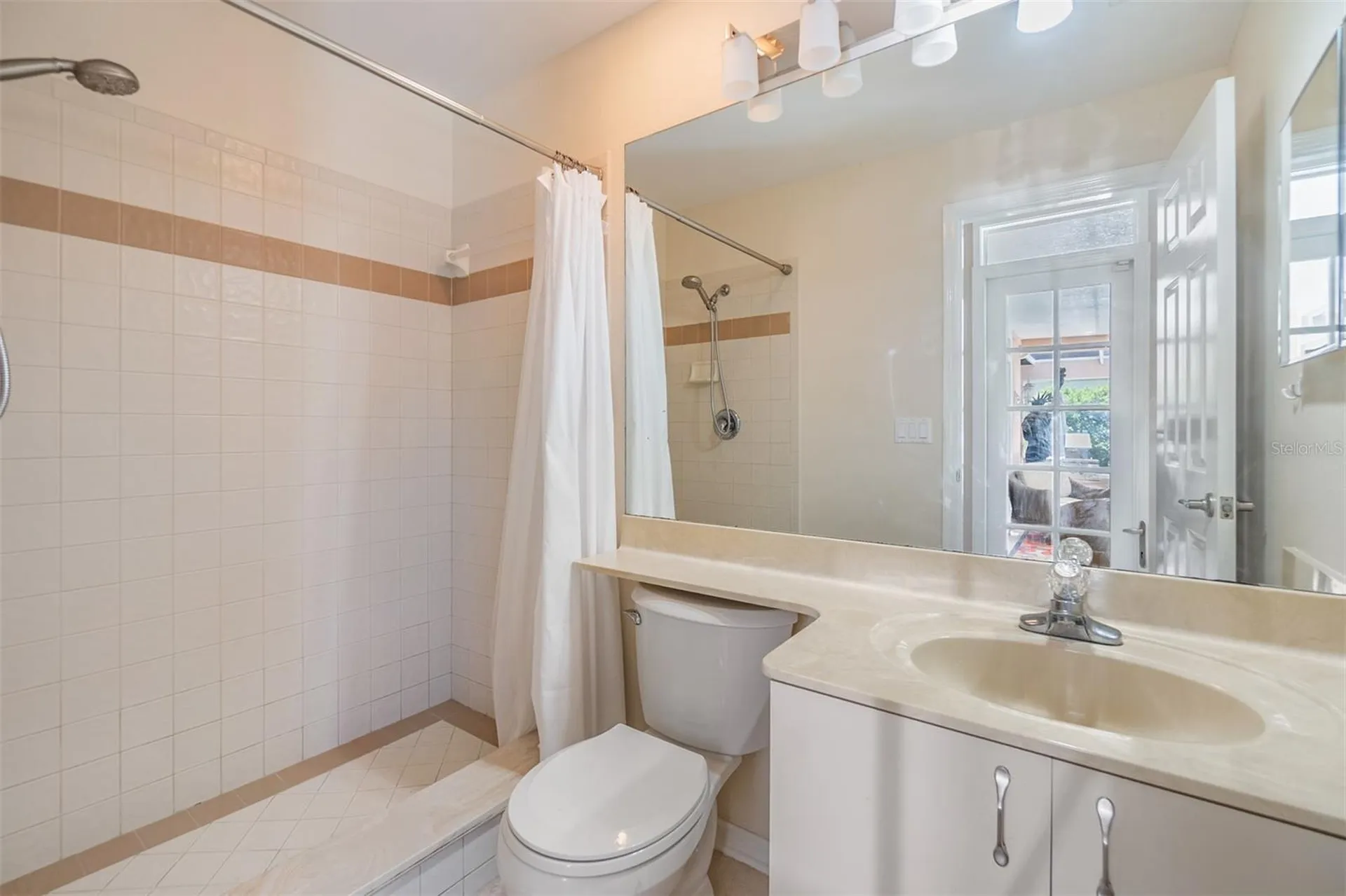 1422 Jumana Loop Apollo Beach FL 33572