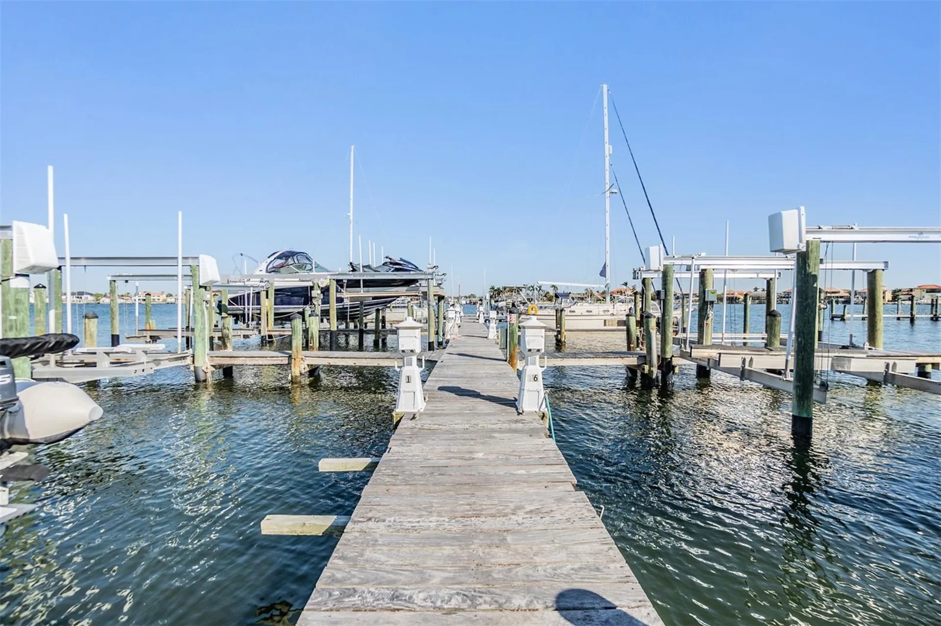 1422 Jumana Loop Apollo Beach FL 33572