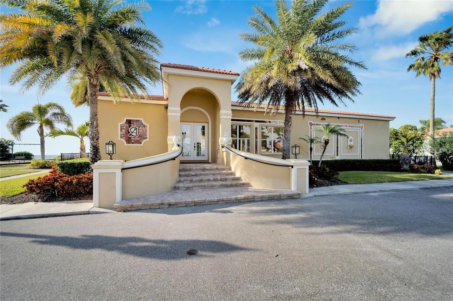 1422 Jumana Loop Apollo Beach FL 33572