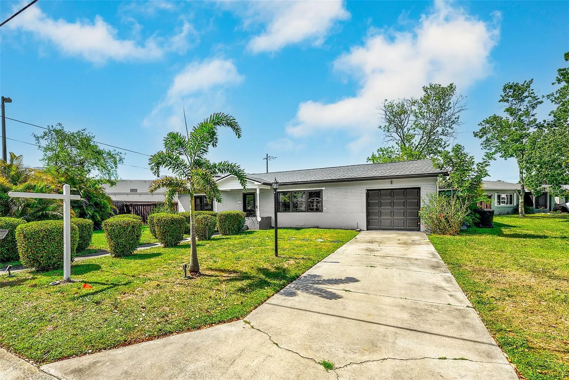1026 Meadowlawn Drive N St Petersburg FL 33702