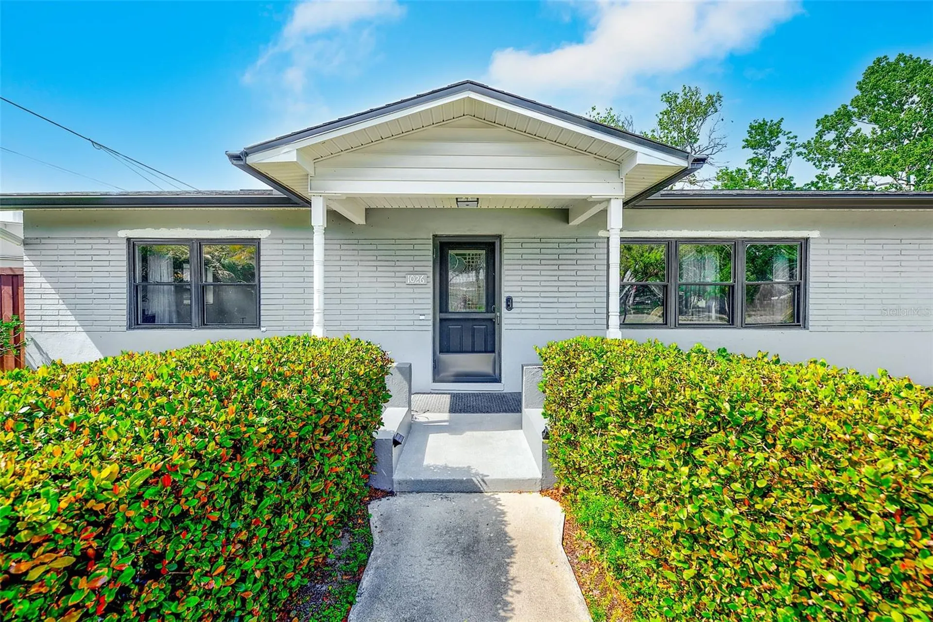 1026 Meadowlawn Drive N St Petersburg FL 33702