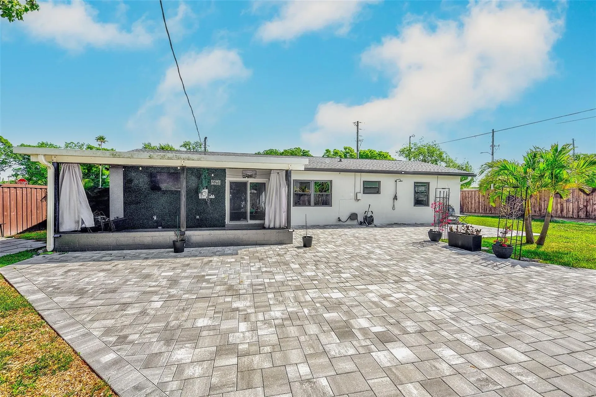 1026 Meadowlawn Drive N St Petersburg FL 33702