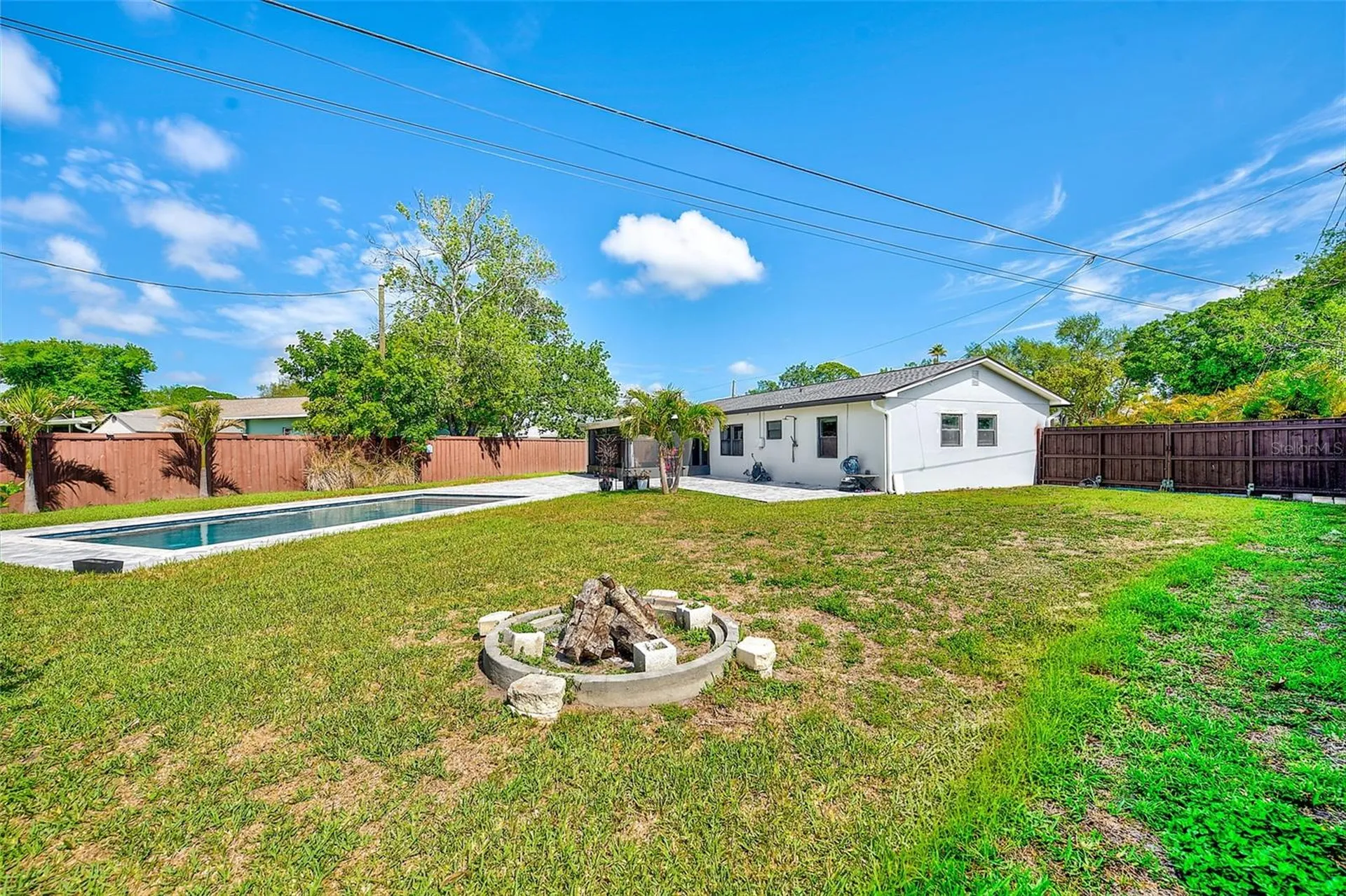 1026 Meadowlawn Drive N St Petersburg FL 33702