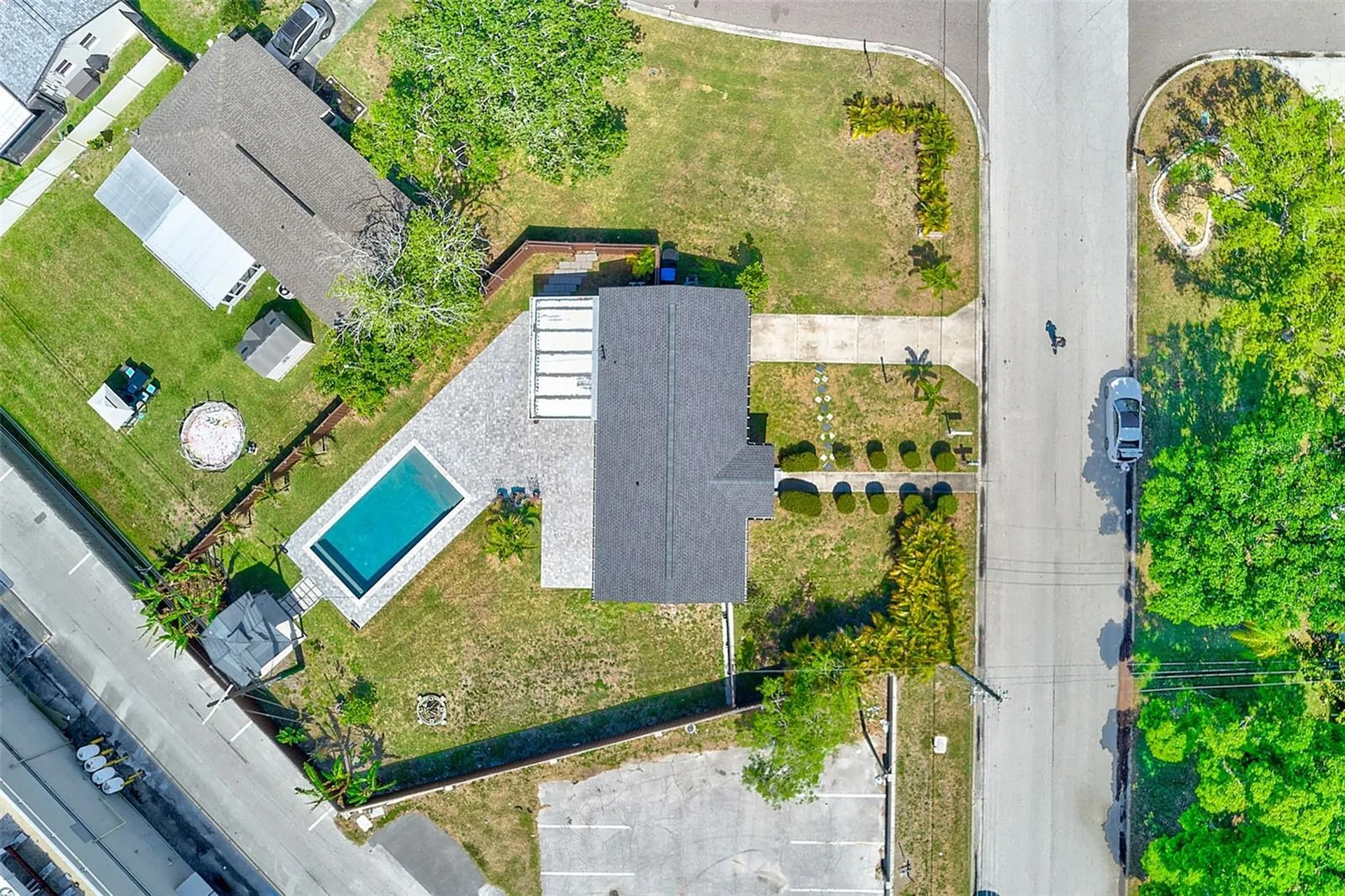 1026 Meadowlawn Drive N St Petersburg FL 33702