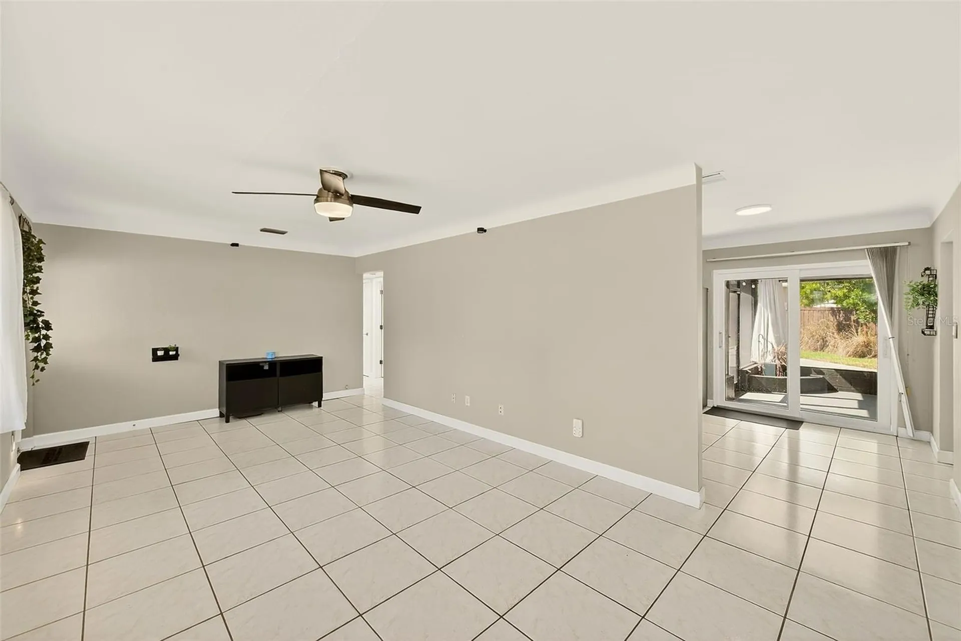 1026 Meadowlawn Drive N St Petersburg FL 33702