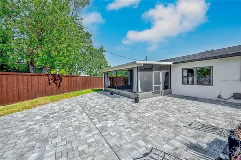 1026 Meadowlawn Drive N St Petersburg FL 33702