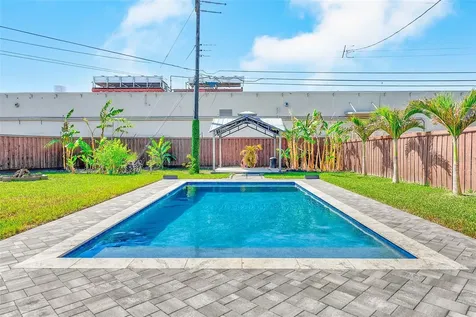 1026 Meadowlawn Drive N St Petersburg FL 33702